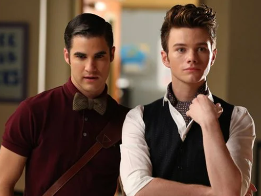 Chris Colfer y Darren Criss reviven la magia de Glee con un inesperado reencuentro darren criss